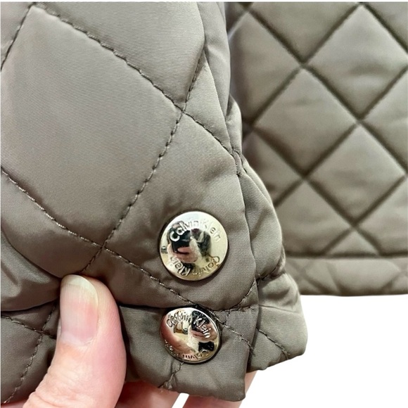Women’s Quilted Calvin Klein Puffer Coat Olive Green Size XS - Picture 4 of 10